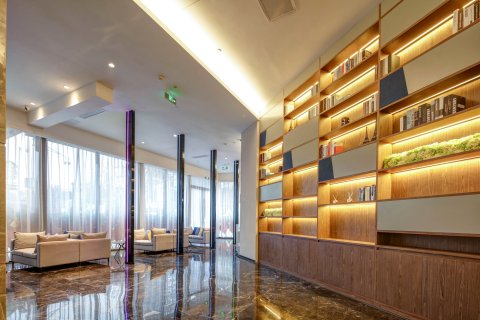 凯里亚德酒店(成都华侨城欢乐谷地铁站店)