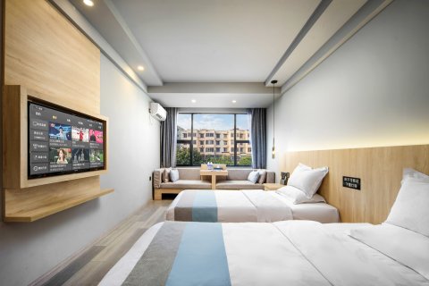 米易玲珑雅居精品酒店