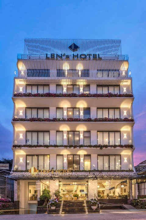 伦恩酒店(Len＇s Hotel)