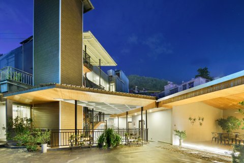 米易玲珑雅居精品酒店