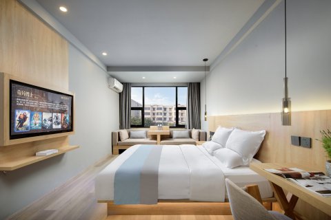 米易玲珑雅居精品酒店