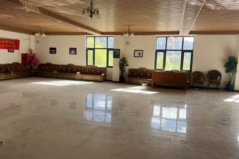 岗嘎迪斯农家乐