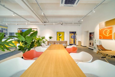 布丁严选酒店(杭州凤起路建国北路地铁站店)