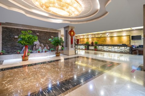 信阳申光花园酒店(信阳火车站天润广场店)