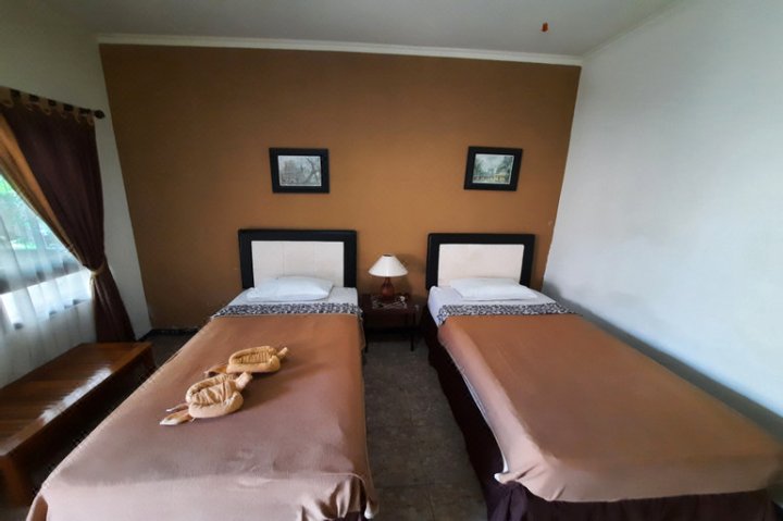 Tropis Homestay