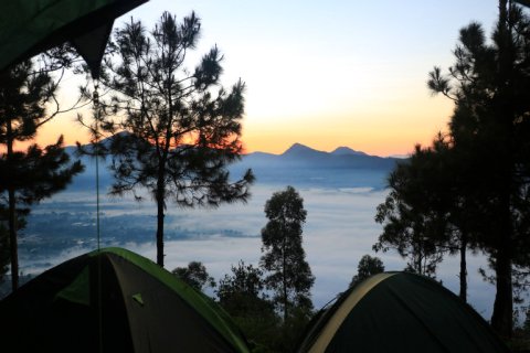 Explore Jayagiri - Camping Cantik, Cukup bawa Badan!