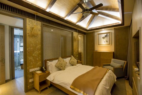 极白帐篷客溪龙茶谷酒店