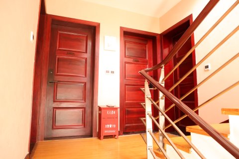 腾冲市啄啄民宿