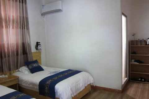 鸡足山古树译院客栈