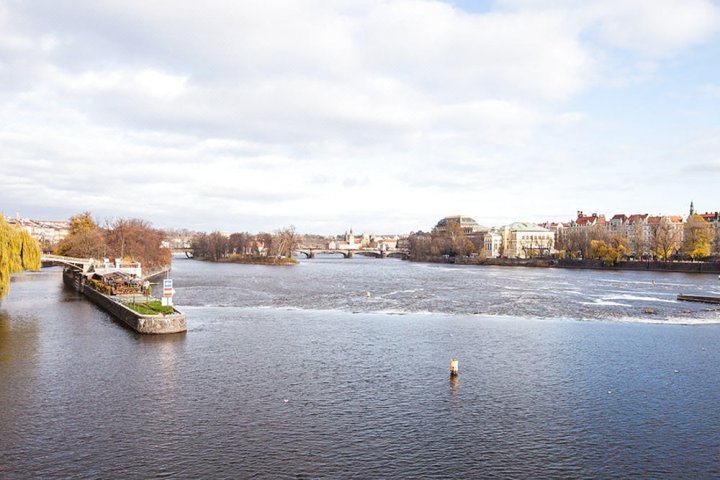 布拉格河景公寓(Riverview Apartments Prague)