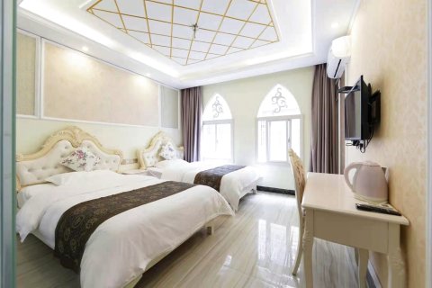 张家界庸城净地人文客栈(天门山索道站店)