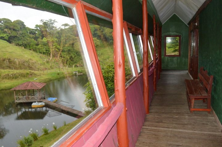 蒙特贝尔德生态绿旅馆(Ecoverde Lodge Monteverde)