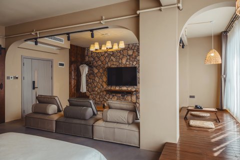 金汇隆·美宿(东兴口岸店)