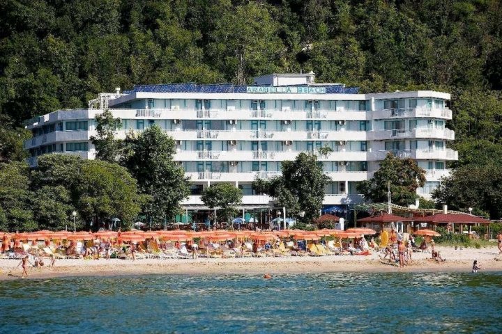 Beach Hotel "Arabela"