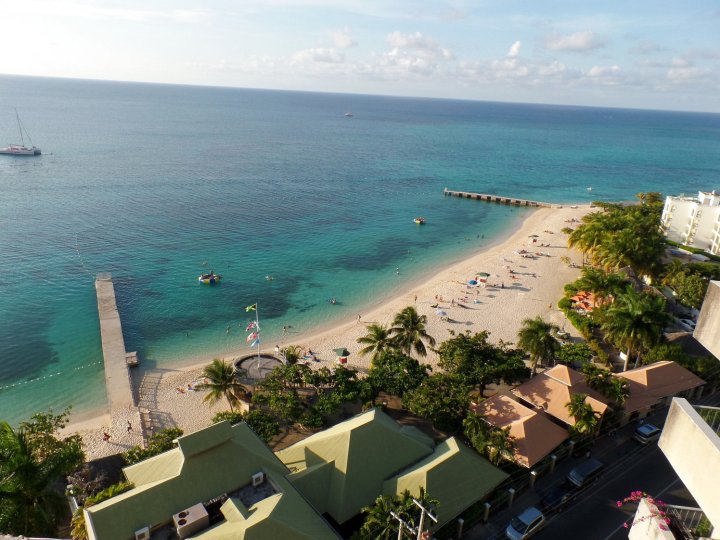 莫贝俱乐部天会海滩套房(Skyclub Beach Suite at Mobay Club)