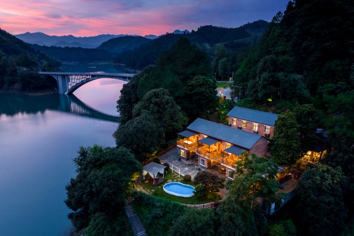 资兴那山那水森林营地