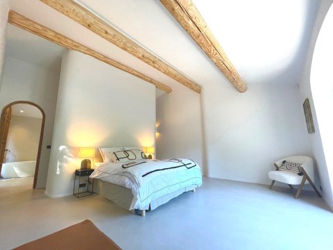 Charming Farmhouse 20 Minutes from Aix-en-Provence - by Feelluxuryholidays