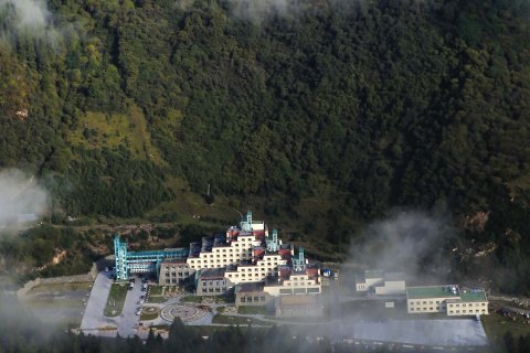 瑟尔嵯国际大酒店(松潘黄龙风景区店)