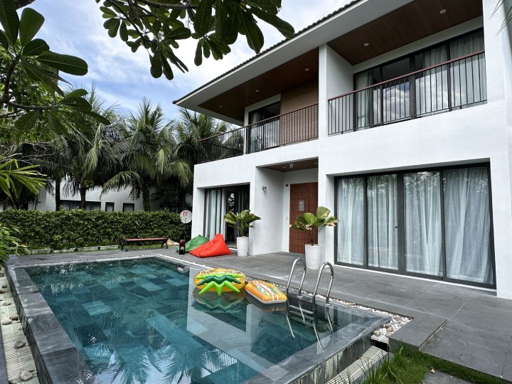 West Phu Quoc 3BR beach villa private pool(West Phu Quoc 3BR beach villa private pool)