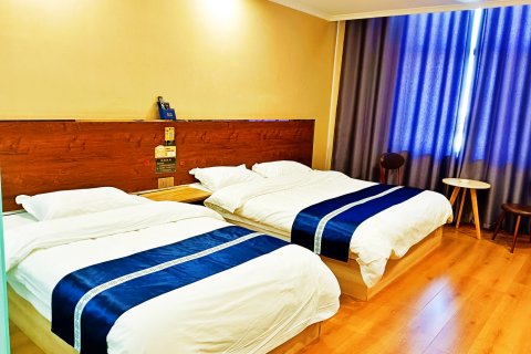 茶卡索隆阁酒店