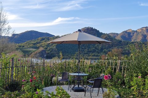 宽甸大牛沟田田庄园