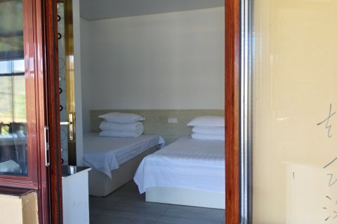 宽甸大牛沟田田庄园