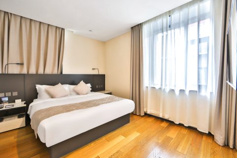 延边华阳酒店(延大网红墙店)