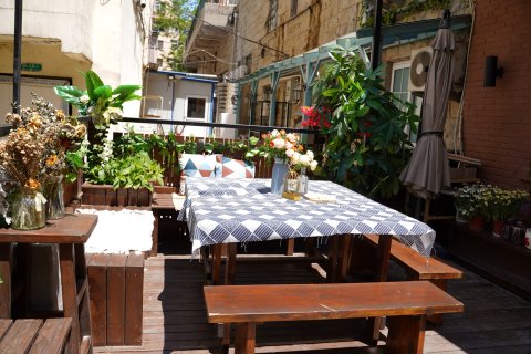 青岛隐栖山居民宿(中山公园广饶路地铁站店)