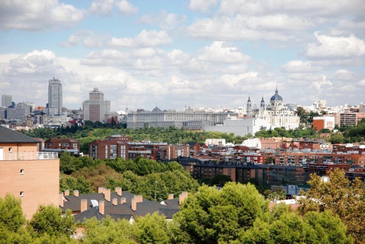 埃尔卡普瑞科马德里公寓(Apartamentos El Capricho de Madrid)