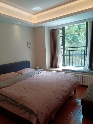 繁花似锦小屋(环湖南路分店)