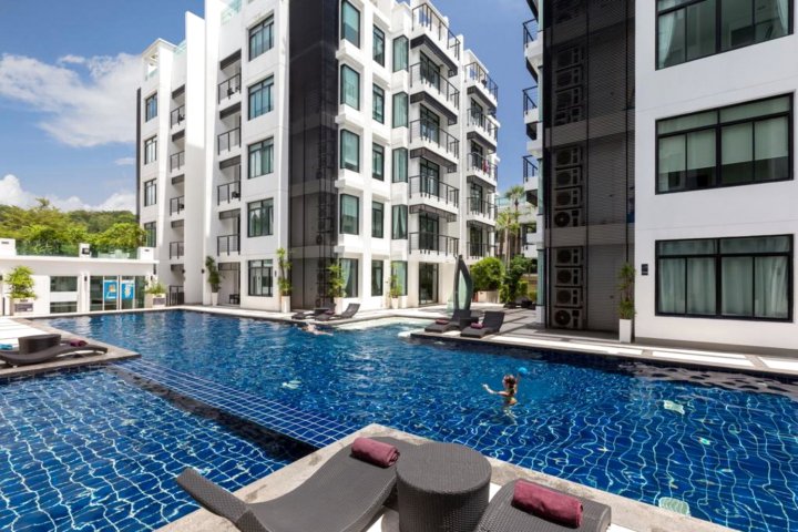 Kamala Regent C504 - Penthouse with Private Pool and Gym, Walk to Beach