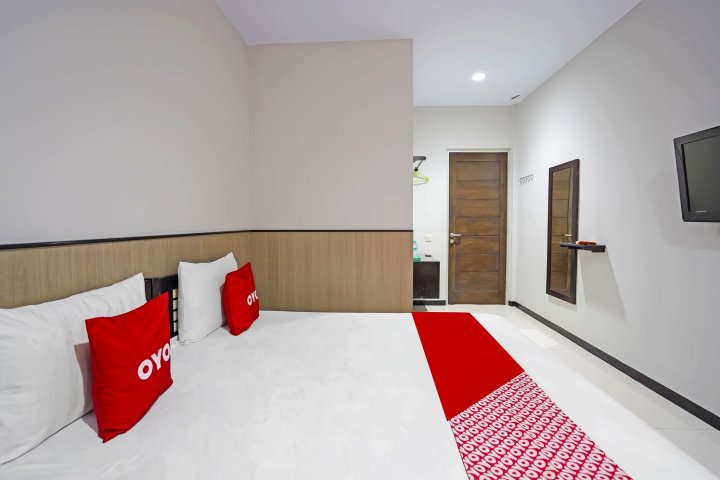 91710阿努葛兰酒店(Super OYO 91710 Hotel Anugerah)