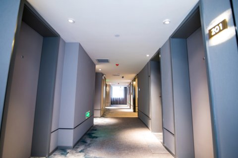 如家商旅酒店(兰州火车站地铁站店)