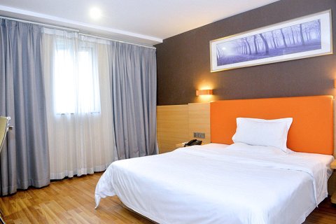 西曼酒店(高安鹏泰百货店)