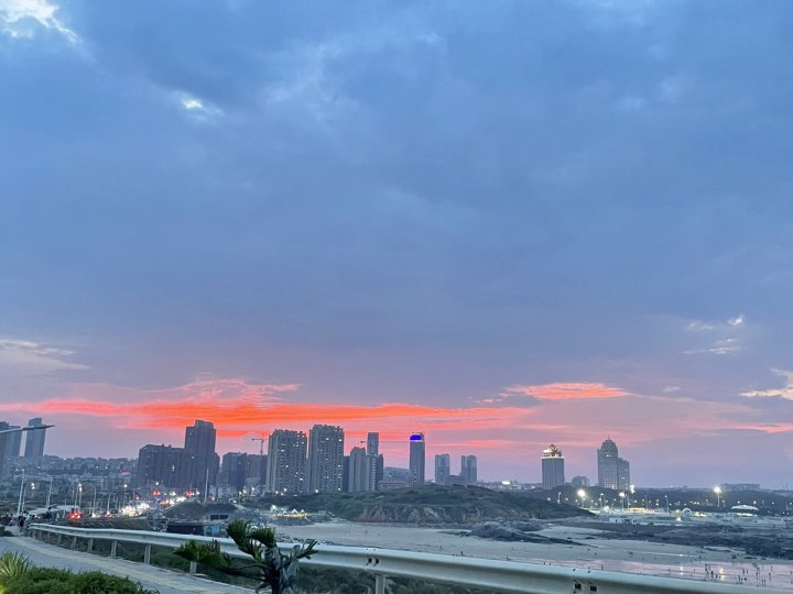 岚海听风海景民宿(玉道路分店)