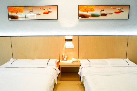 长兴楼宾馆(罗定人民广场大润发店)