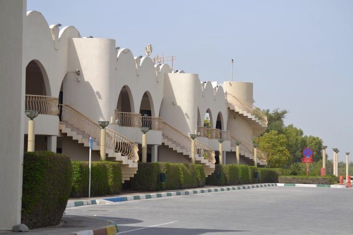 Tulip Inn Al Sharia