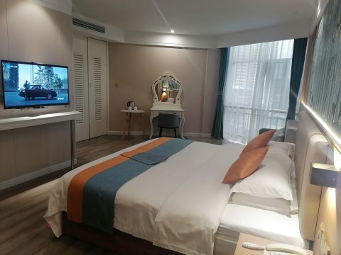 馨洁云酒店(水镜广场店)