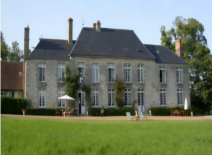 萨尔索城堡酒店(Château de Sarceaux)