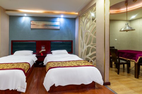 大方四月天假日酒店