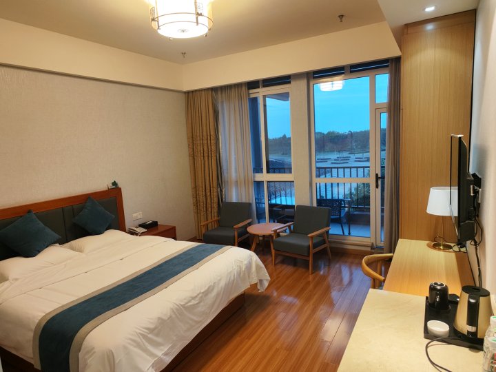 泗阳成子湖旅游度假酒店