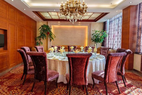 西宁香巴林卡酒店