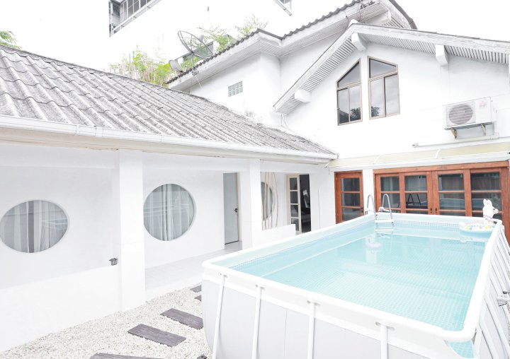 拉恰达精品别墅民宿(Ratchada Retreat Boutique Villas)