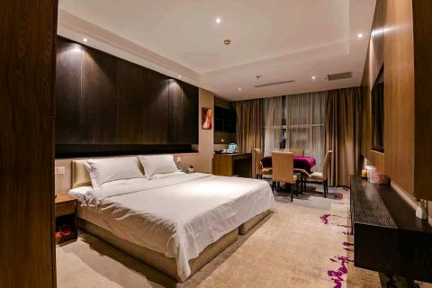 鸿源酒店(固始根亲文化公园佳乐时代广场店)