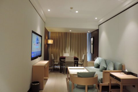 弥勒泊心温泉酒店(湖泉生态园店)