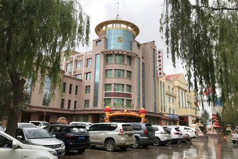 瓜州宏金源大酒店