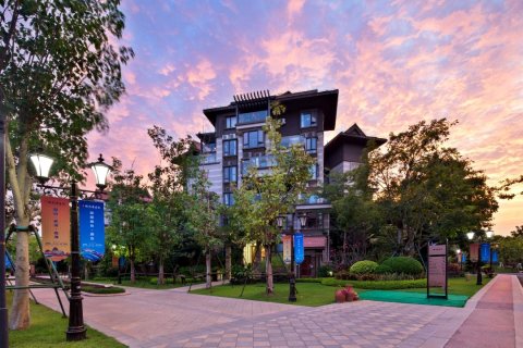 景咖·亲子网红泳池度假冲浪设计师民宿(海棠湾恒大养生谷店)