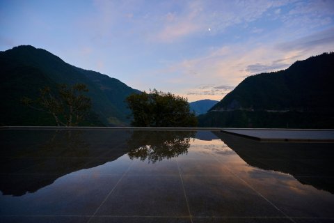 丙中洛云野·见江