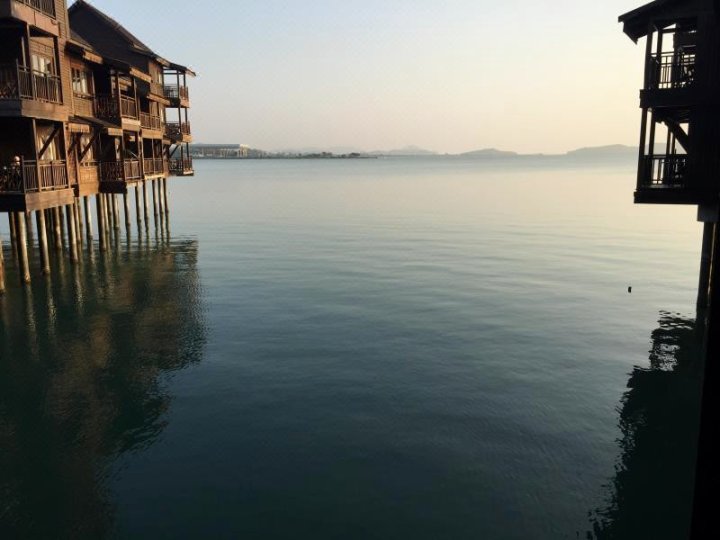 兰卡威德拉贡礁湖蜜月套房度假酒店(Langkawi Lagoon Resort Honeymoon Suite by De Lagoon)