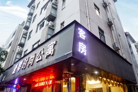 深圳爱琴时尚公寓酒店爱联地铁站店